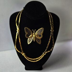 Monet Gold Tone Necklace Collar And Butterfly Brooch  Set